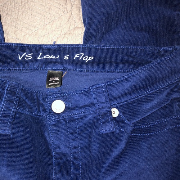 Victoria’s Secret velvet short size 4 pants new - Picture 2 of 6